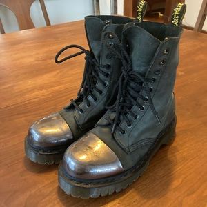 Dr Martens US 8 Alloy combat boots leather good condition